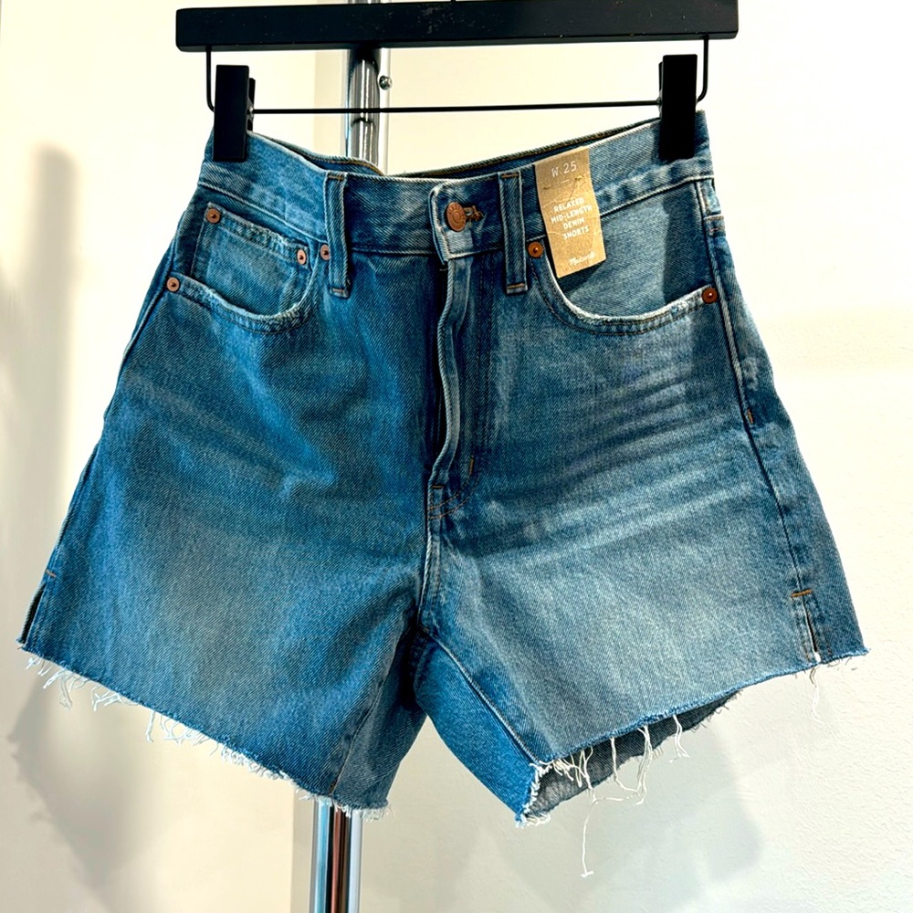 Madewell blue jean shorts SZ 25. Never worn.